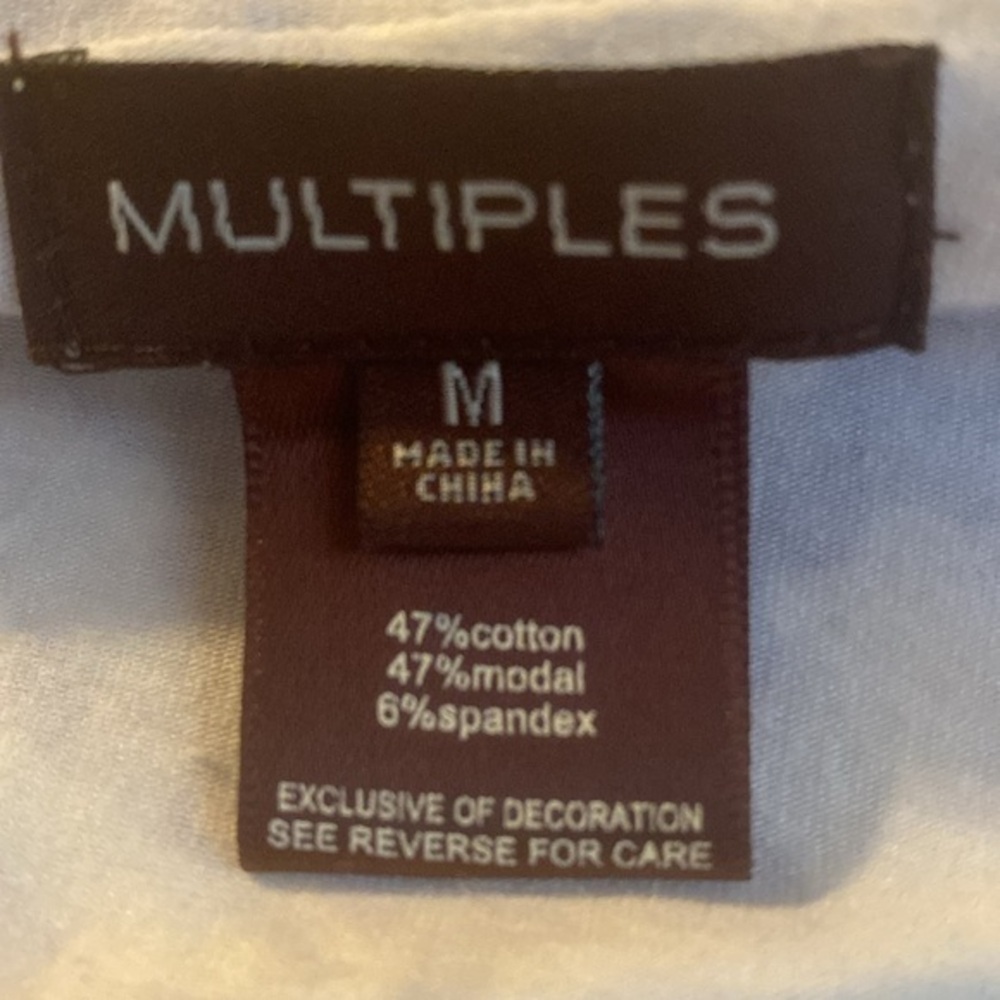 Multiple Short‎ Sleeve Top - Picture 6 of 6